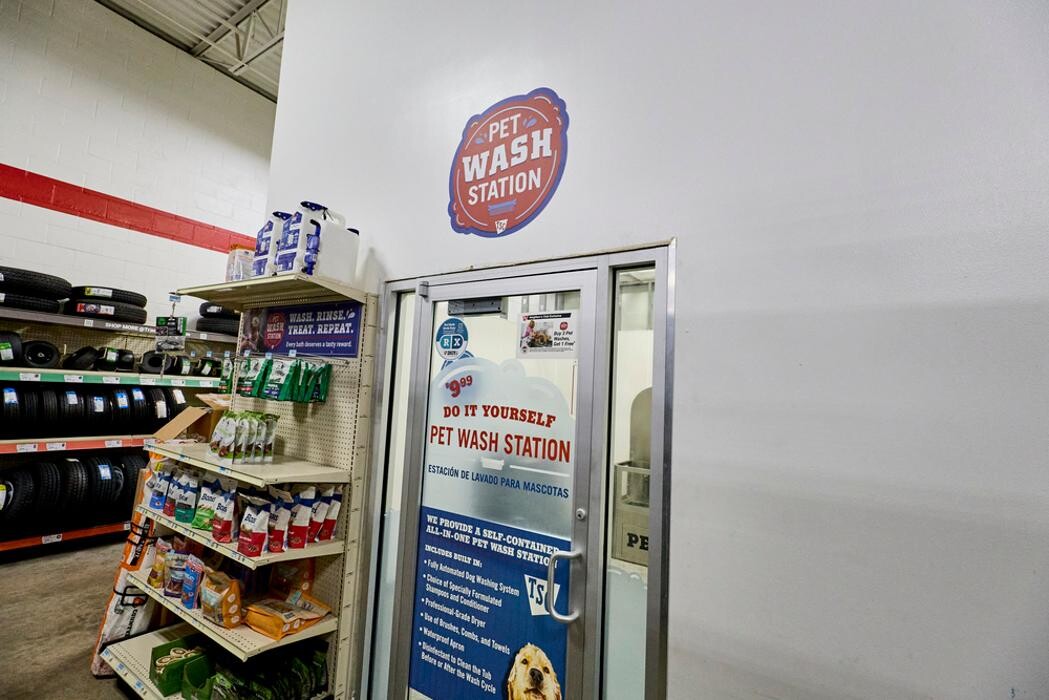 Images Tractor Supply Co.