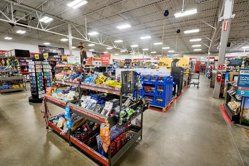 Images Tractor Supply Co.
