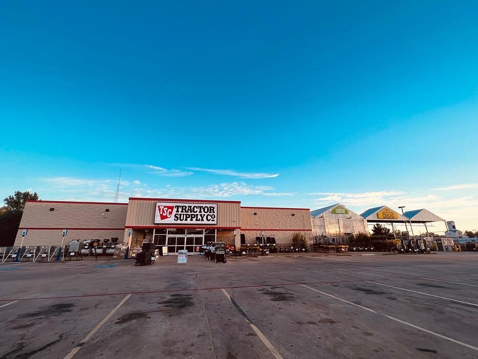 Images Tractor Supply Co.
