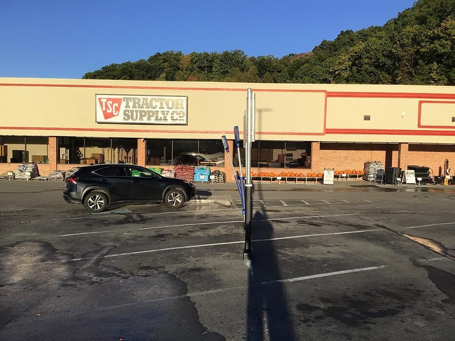 Images Tractor Supply Co.