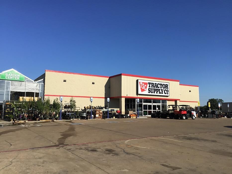 Images Tractor Supply Co.