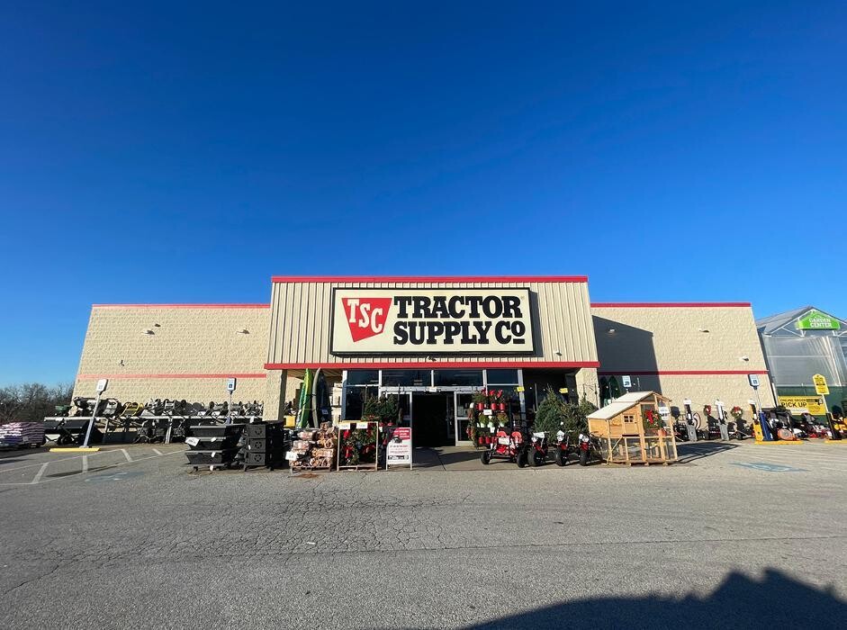 Images Tractor Supply Co.