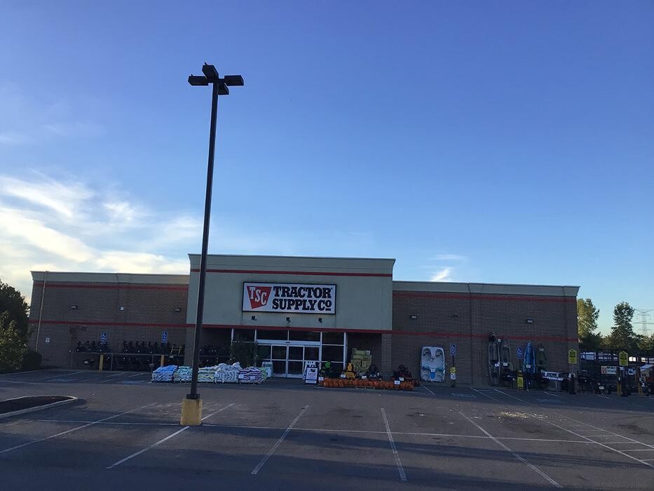 Images Tractor Supply Co.