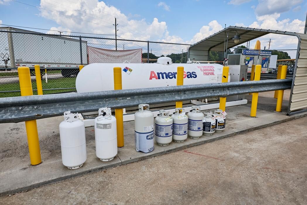 Images Tractor Supply Co.