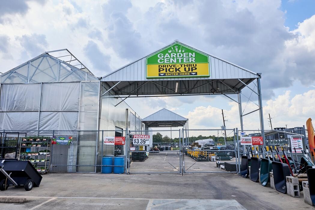 Images Tractor Supply Co.