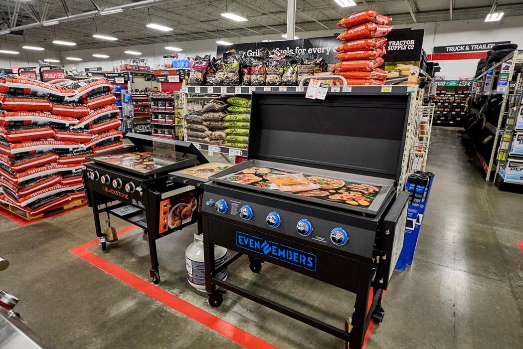 Images Tractor Supply Co.