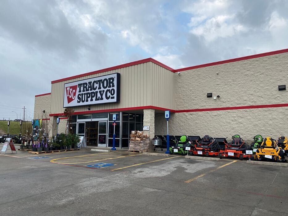 Images Tractor Supply Co.