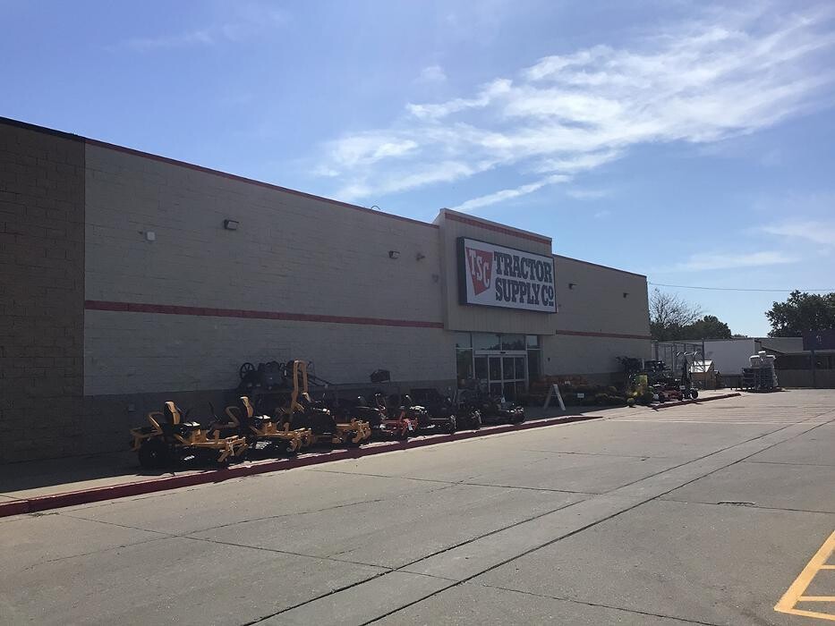Images Tractor Supply Co.