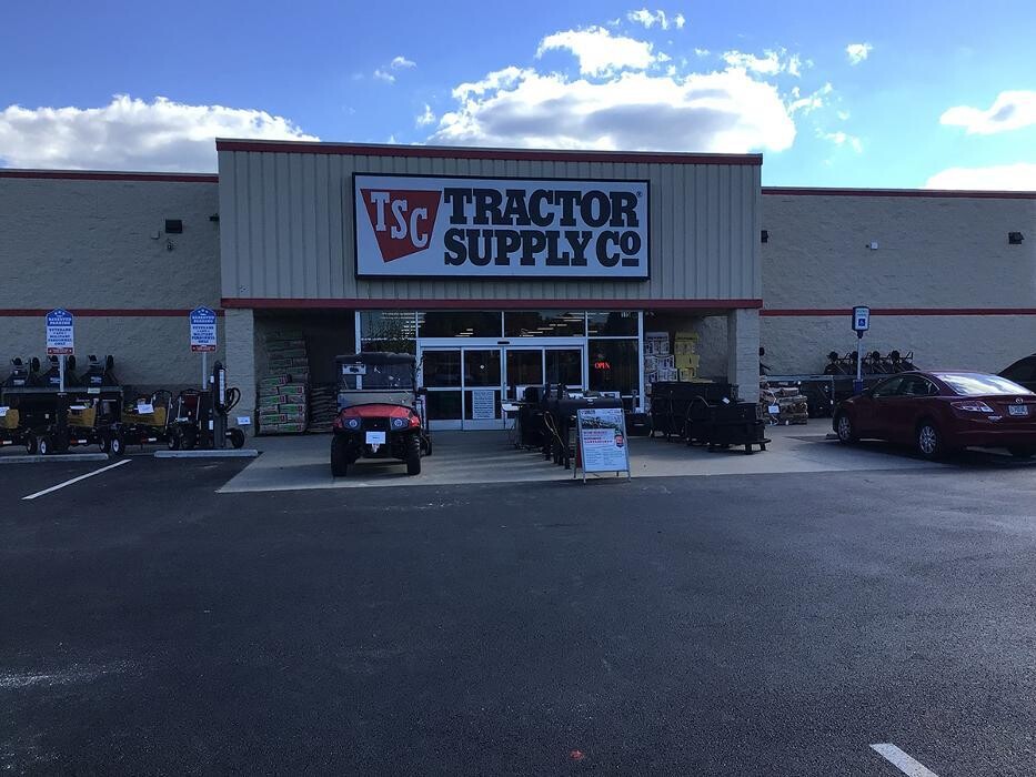 Images Tractor Supply Co.