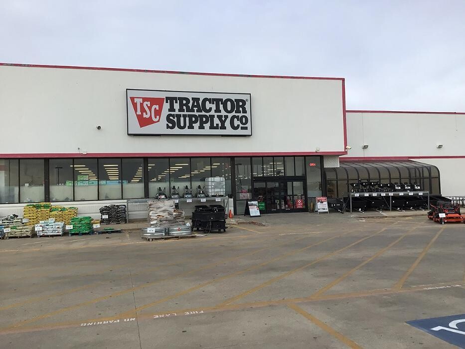 Images Tractor Supply Co.