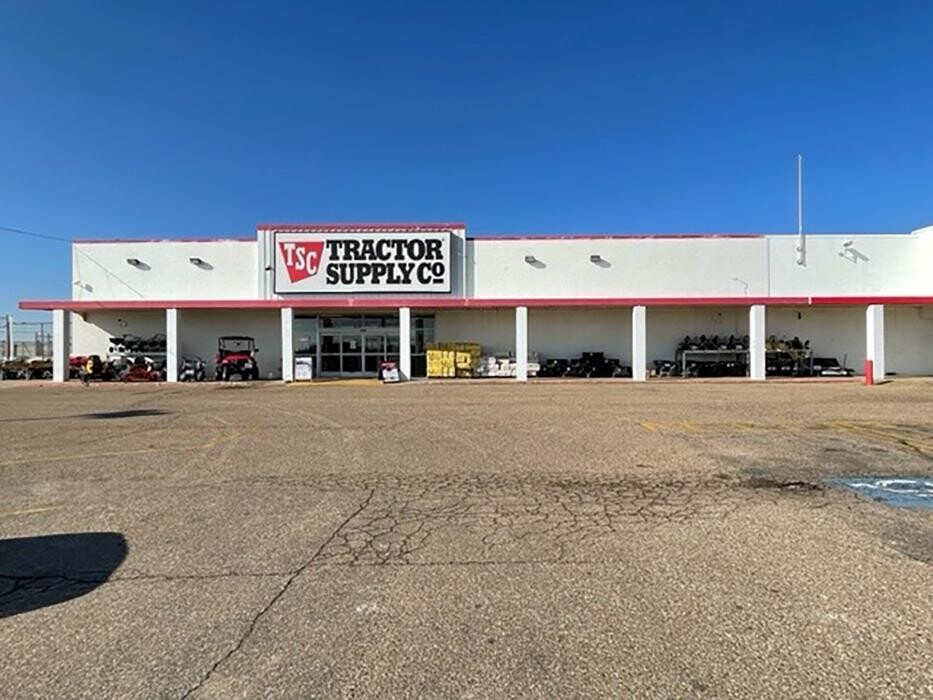 Images Tractor Supply Co.