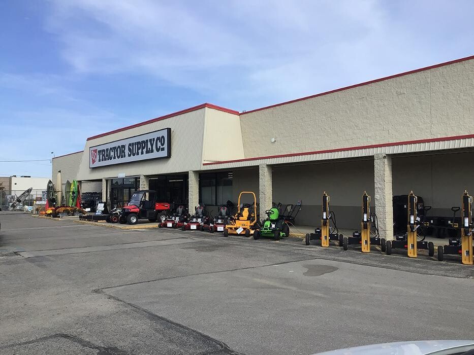 Images Tractor Supply Co.