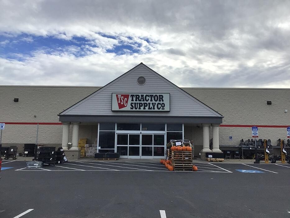 Images Tractor Supply Co.