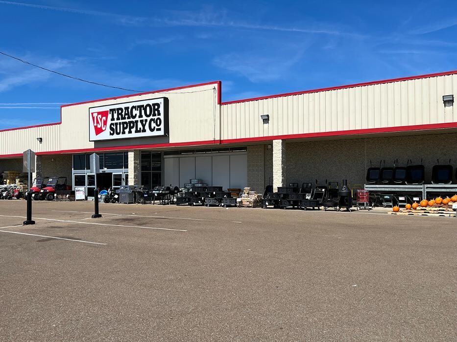 Images Tractor Supply Co.