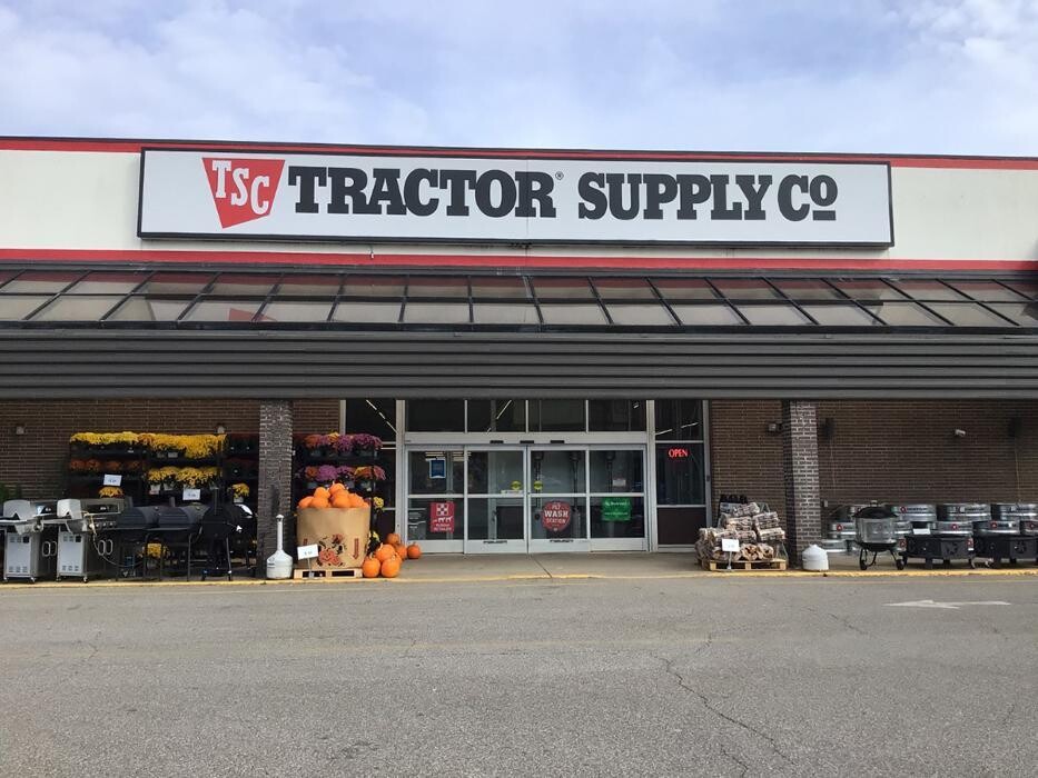 Images Tractor Supply Co.