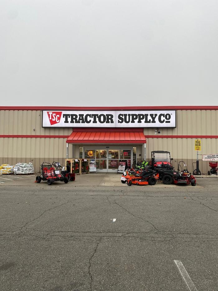 Images Tractor Supply Co.