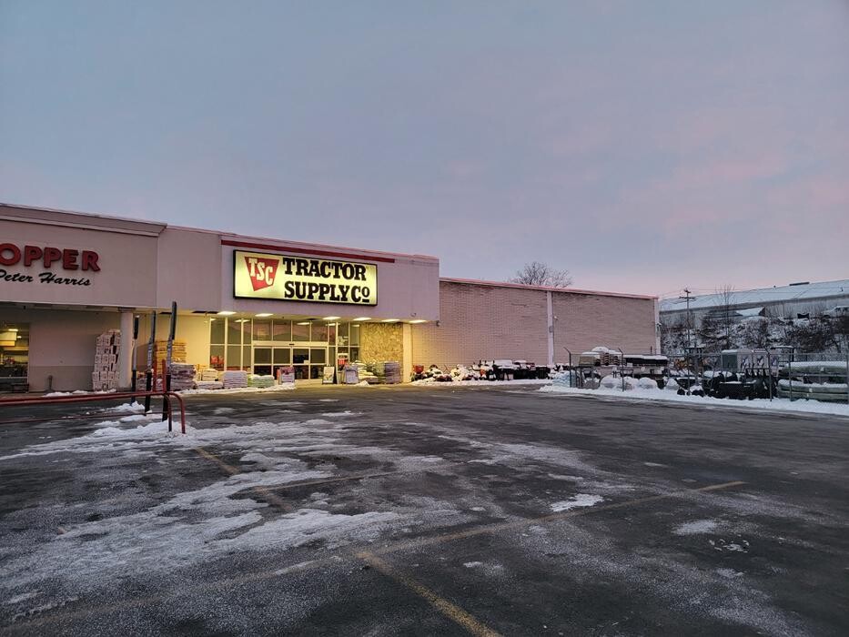 Images Tractor Supply Co.