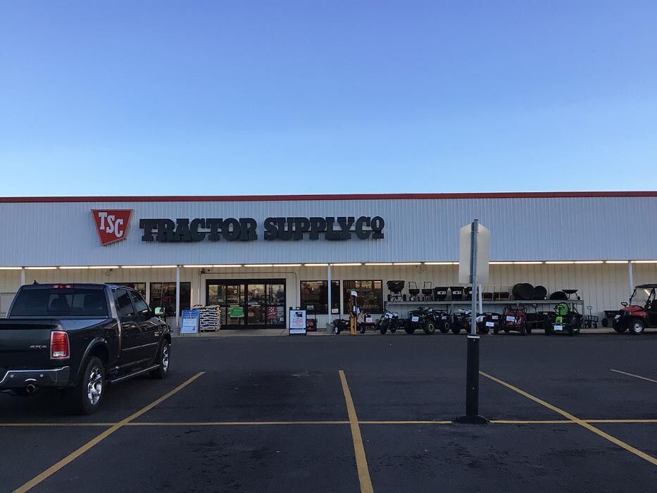 Images Tractor Supply Co.