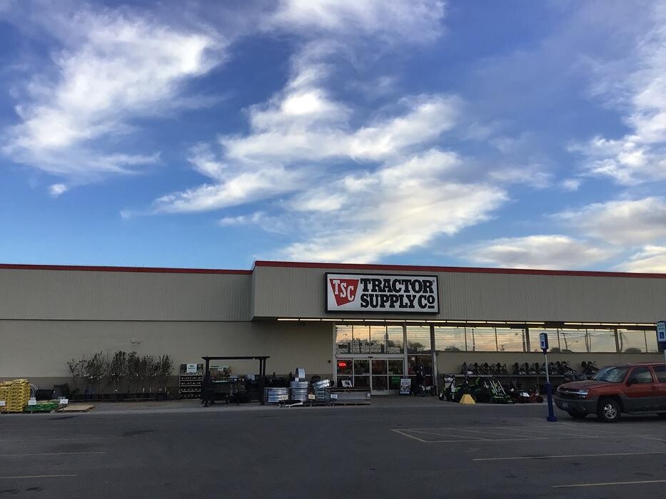 Images Tractor Supply Co.