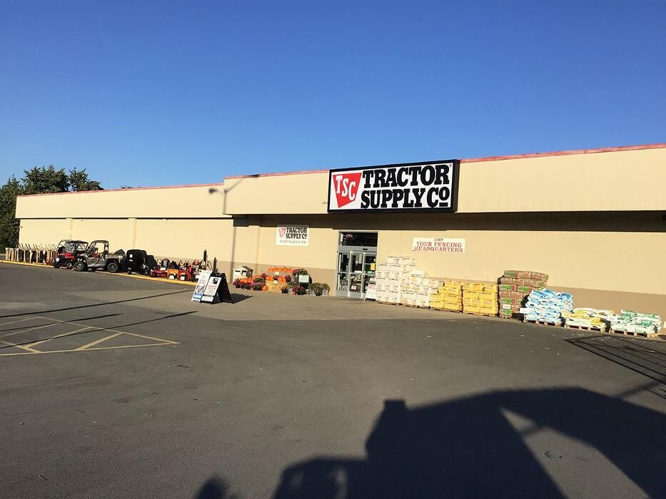 Images Tractor Supply Co.