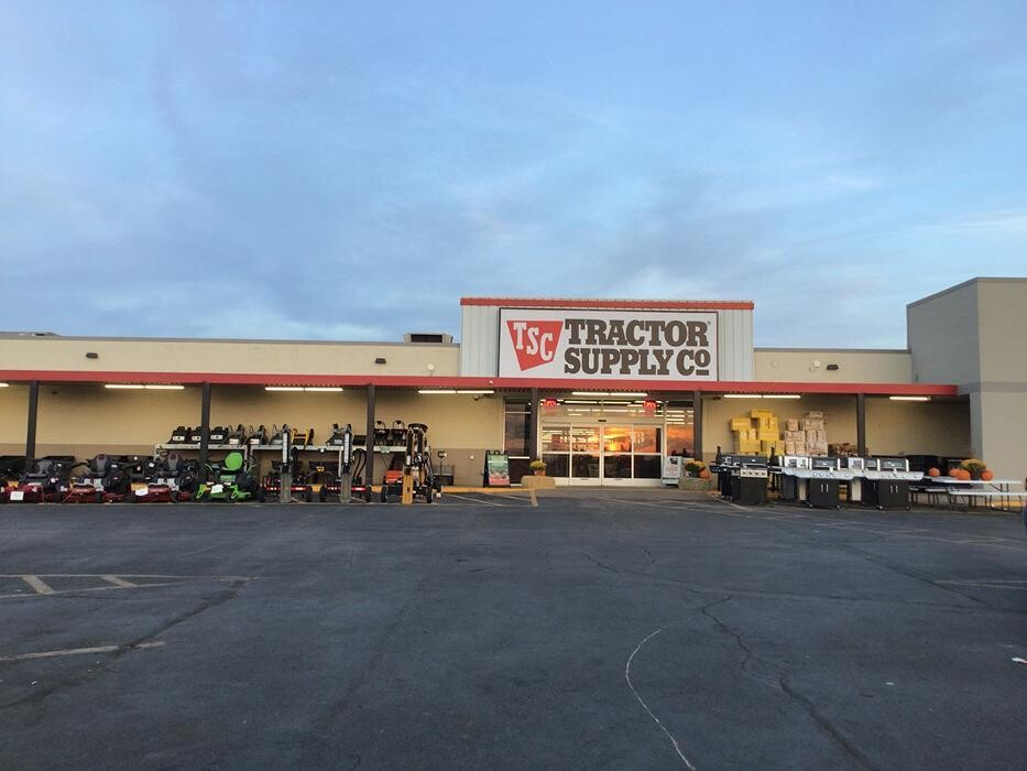 Images Tractor Supply Co.