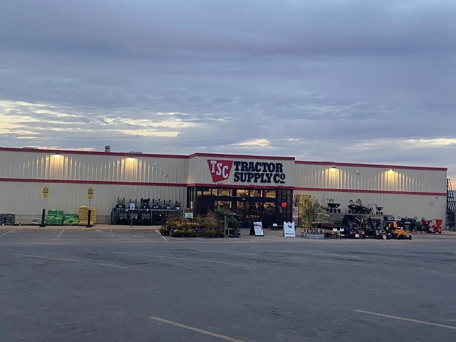 Images Tractor Supply Co.