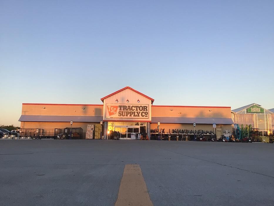 Images Tractor Supply Co.