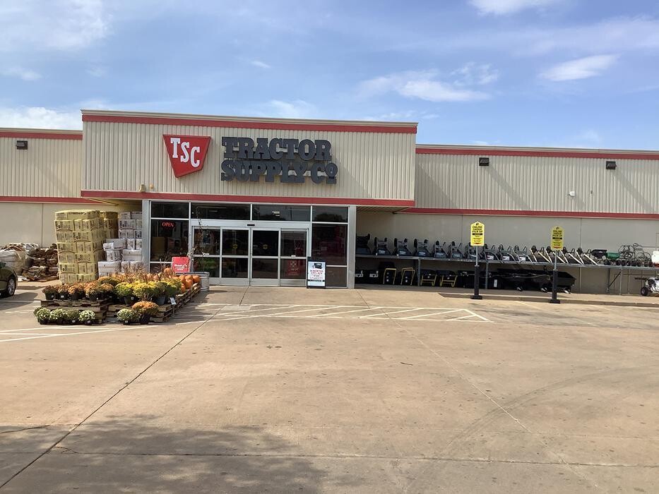 Images Tractor Supply Co.