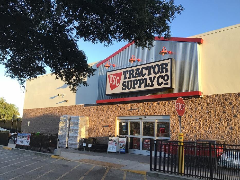 Images Tractor Supply Co.