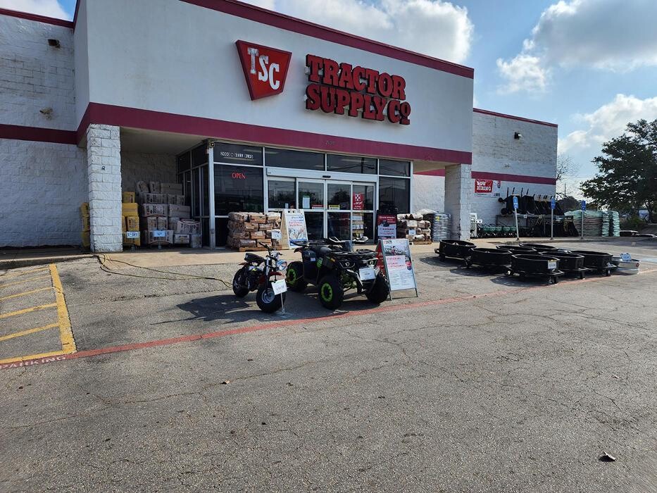 Images Tractor Supply Co.