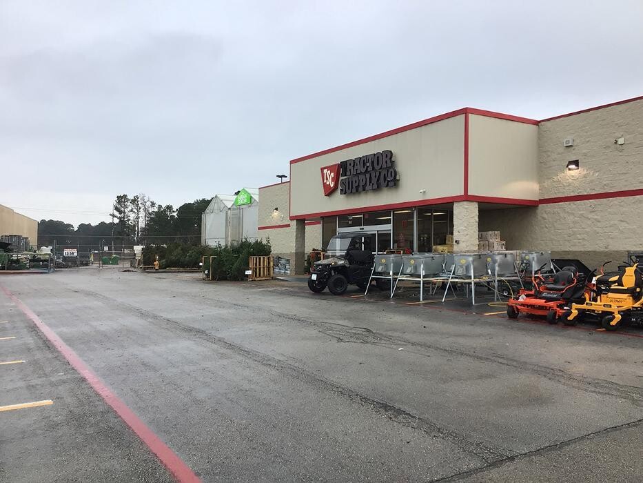 Images Tractor Supply Co.