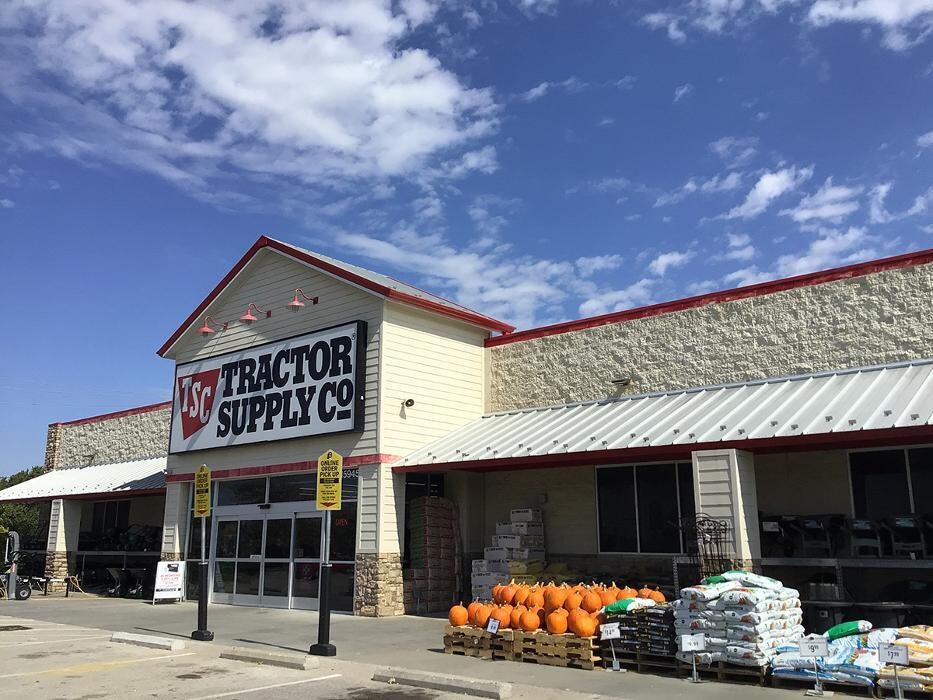 Images Tractor Supply Co.