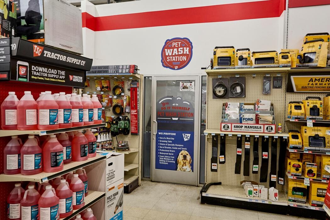 Images Tractor Supply Co.