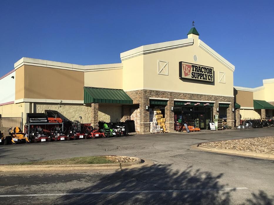 Images Tractor Supply Co.