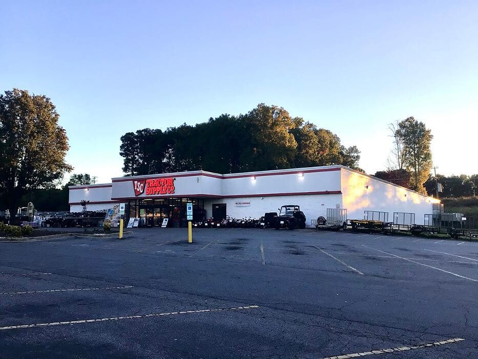 Images Tractor Supply Co.