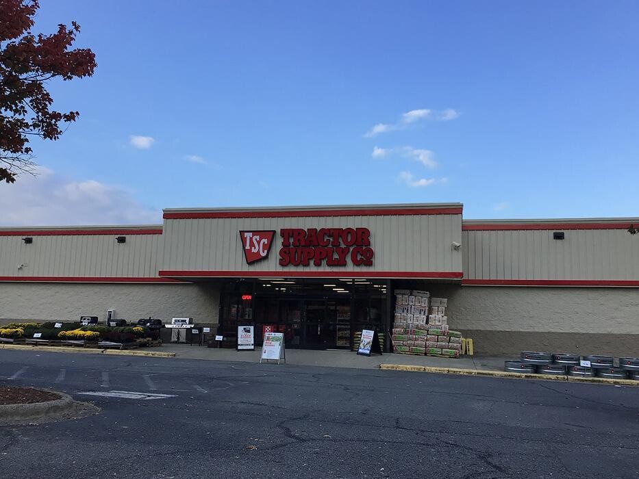 Images Tractor Supply Co.