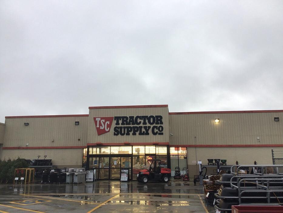 Images Tractor Supply Co.