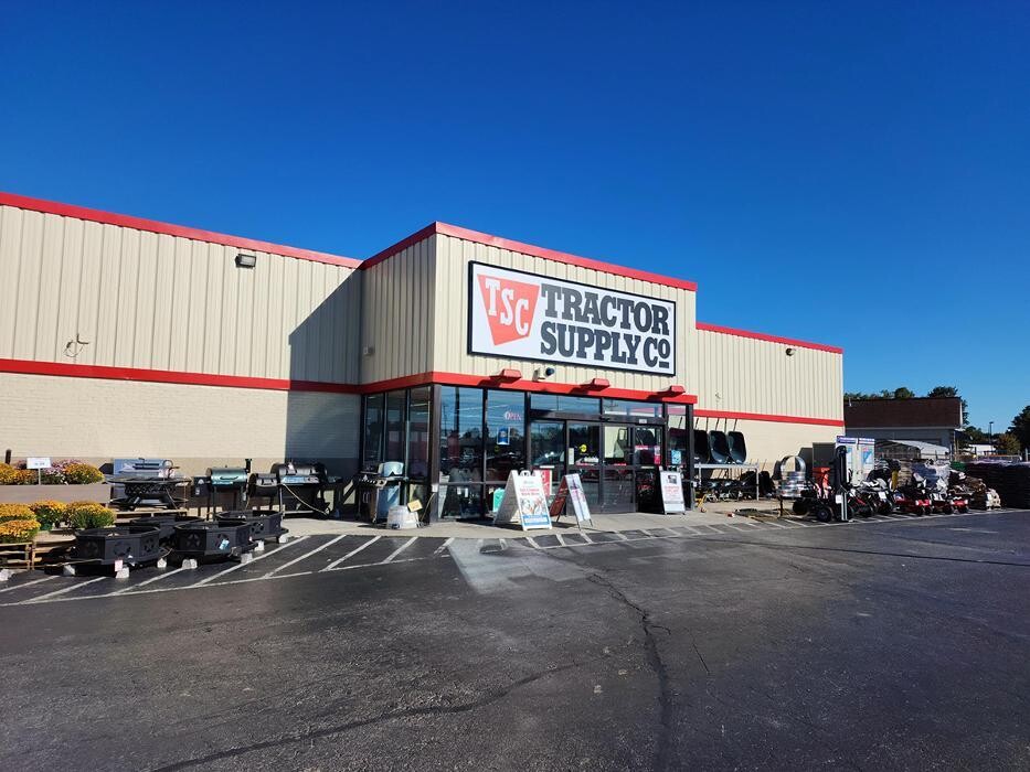 Images Tractor Supply Co.