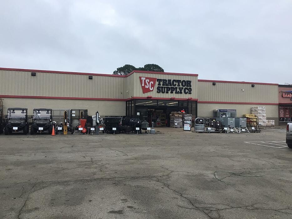 Images Tractor Supply Co.
