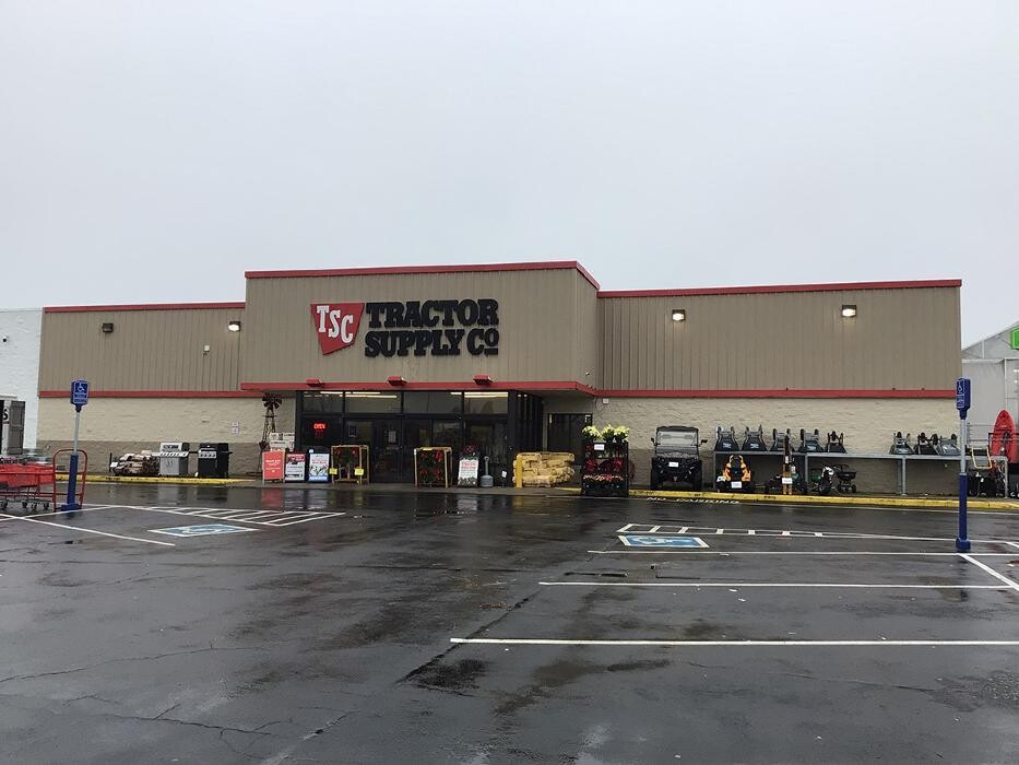 Images Tractor Supply Co.