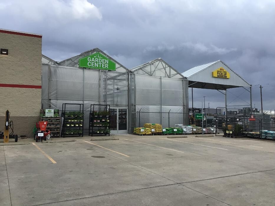 Images Tractor Supply Co.