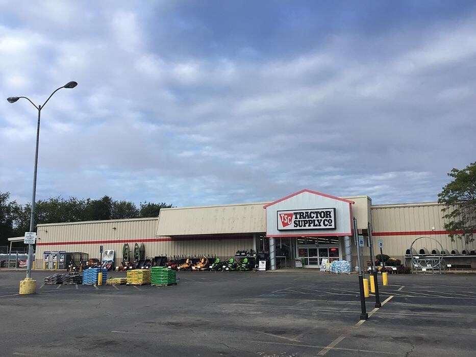 Images Tractor Supply Co.