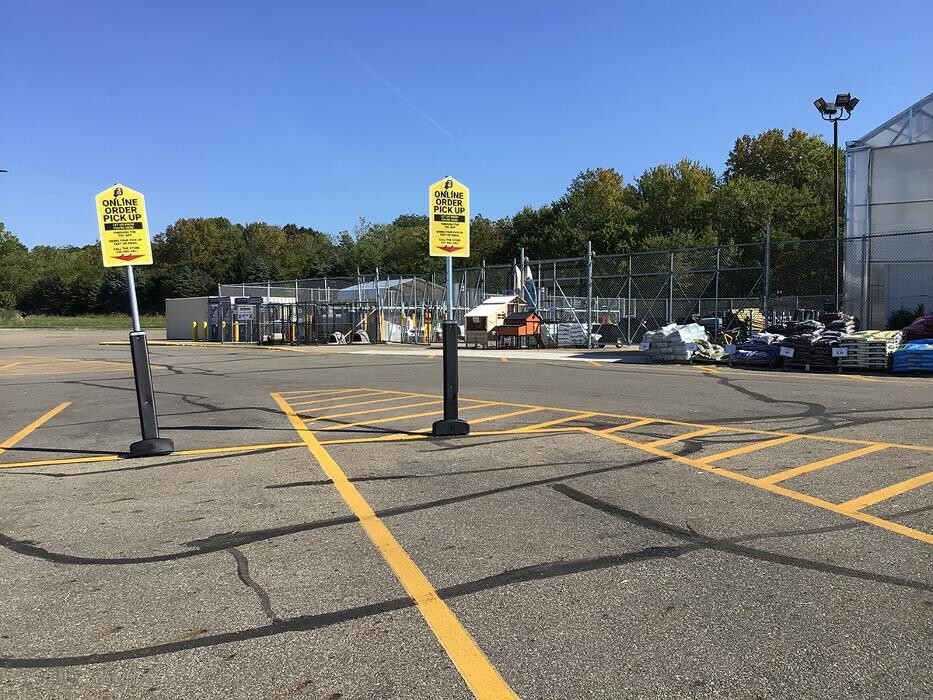 Images Tractor Supply Co.