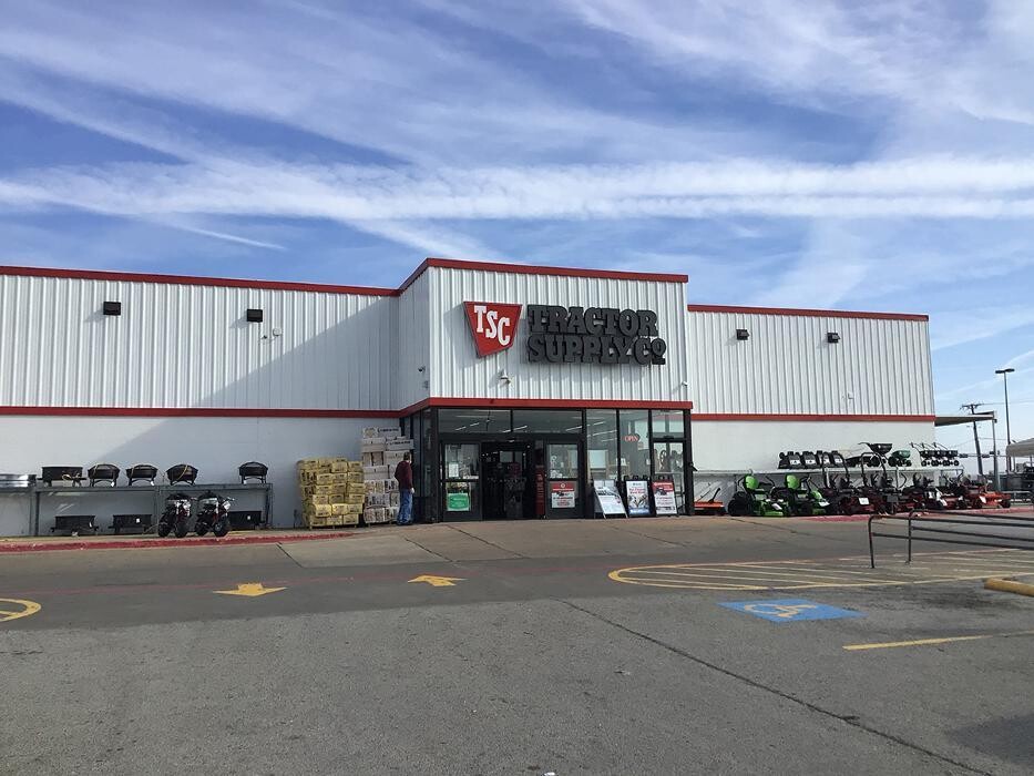 Images Tractor Supply Co.