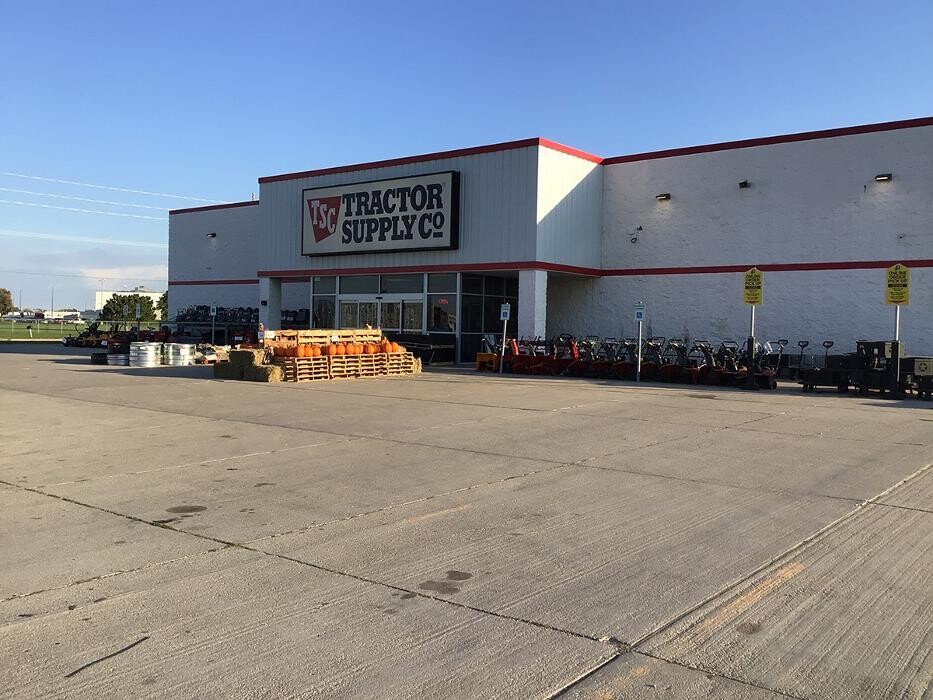 Images Tractor Supply Co.