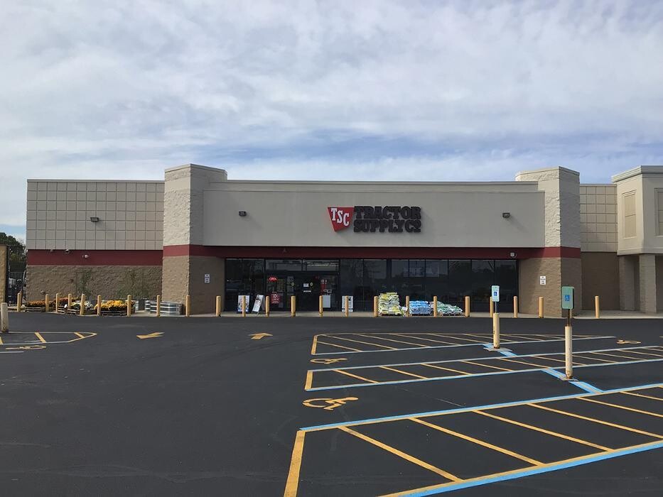 Images Tractor Supply Co.