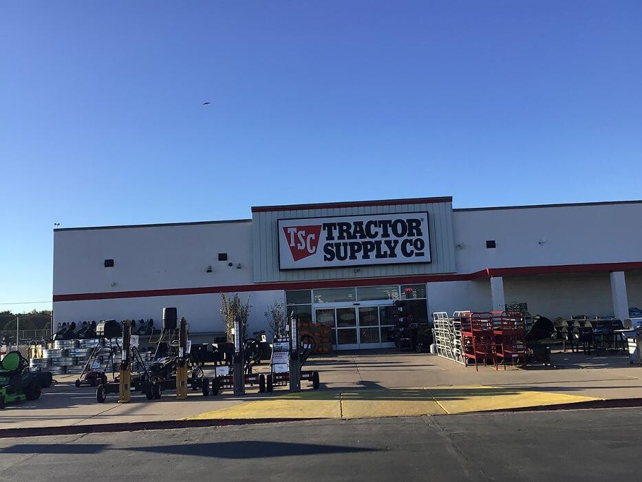 Images Tractor Supply Co.