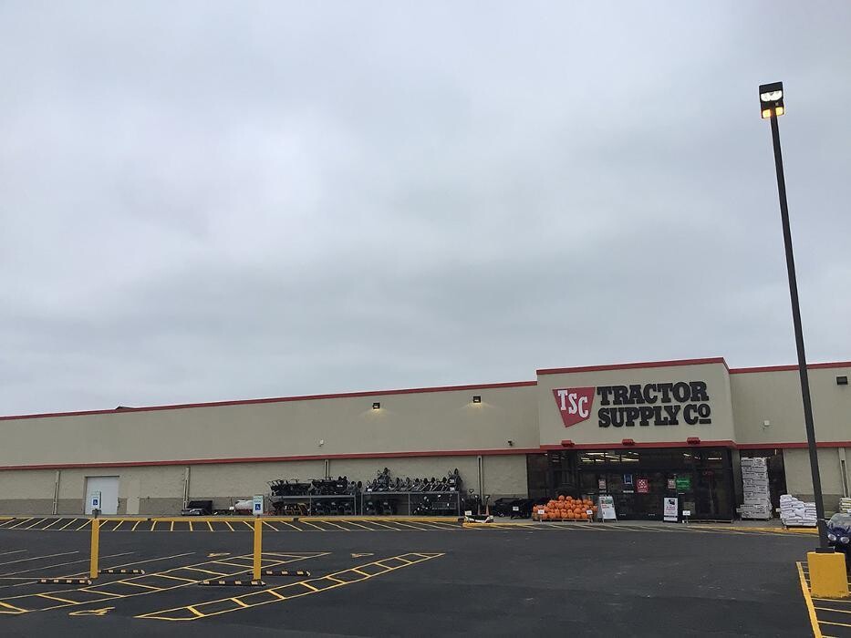 Images Tractor Supply Co.