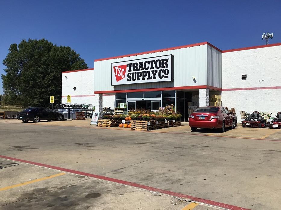 Images Tractor Supply Co.