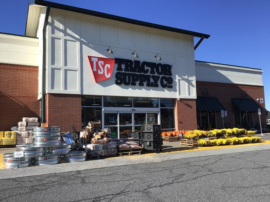 Images Tractor Supply Co.